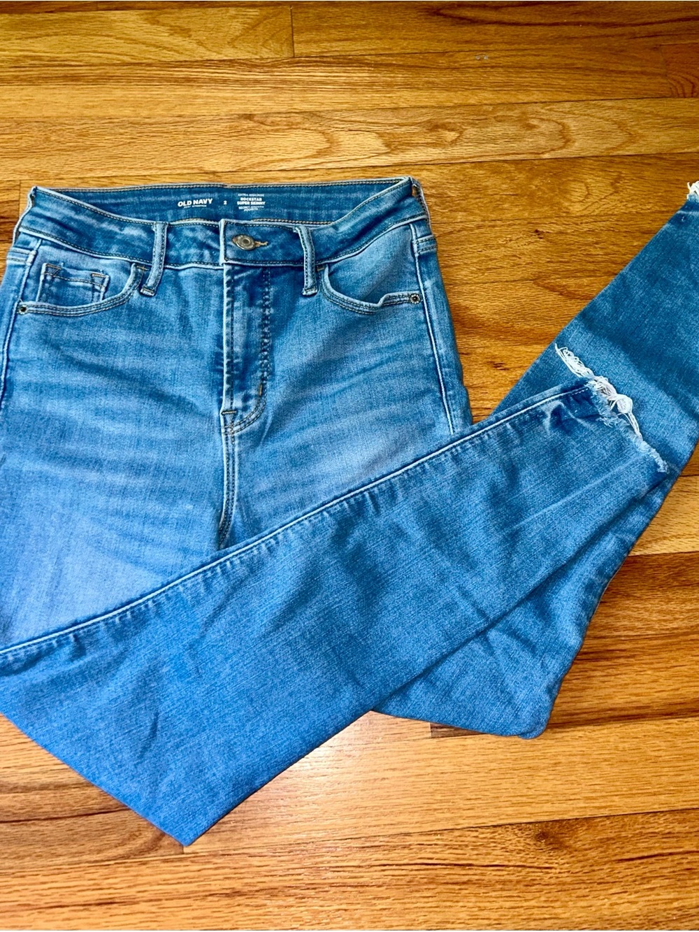Old Navy Women's Blue Extra High-Rise Skinny Jeans